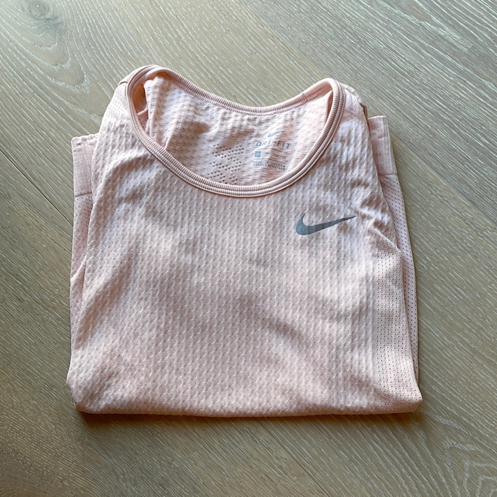 Nike seamless t-shirt